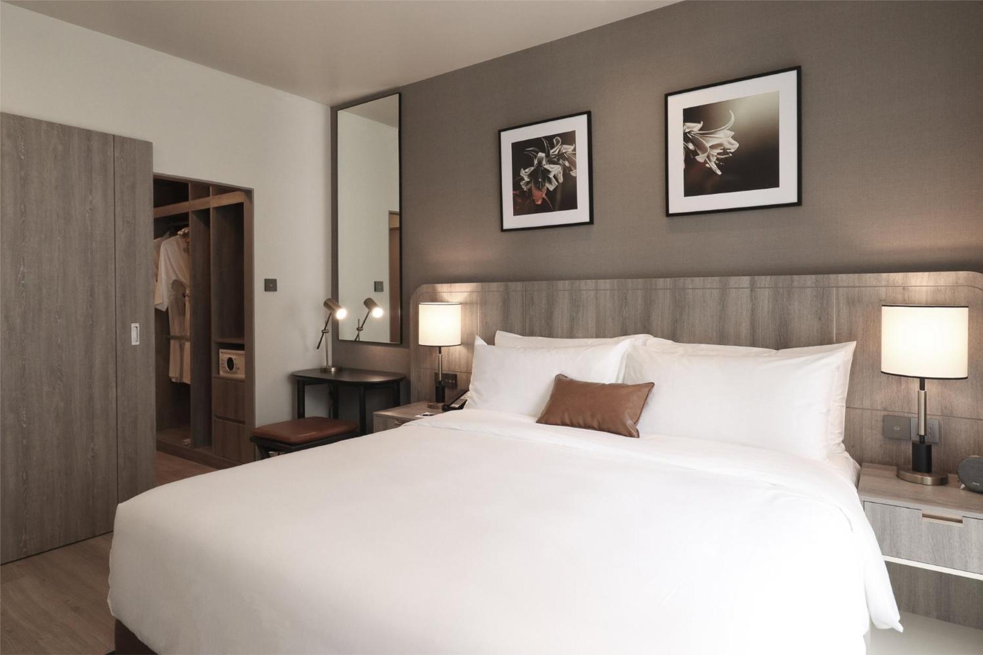 Staybridge Suites Bangkok Sukhumvit By Ihg Exterior foto