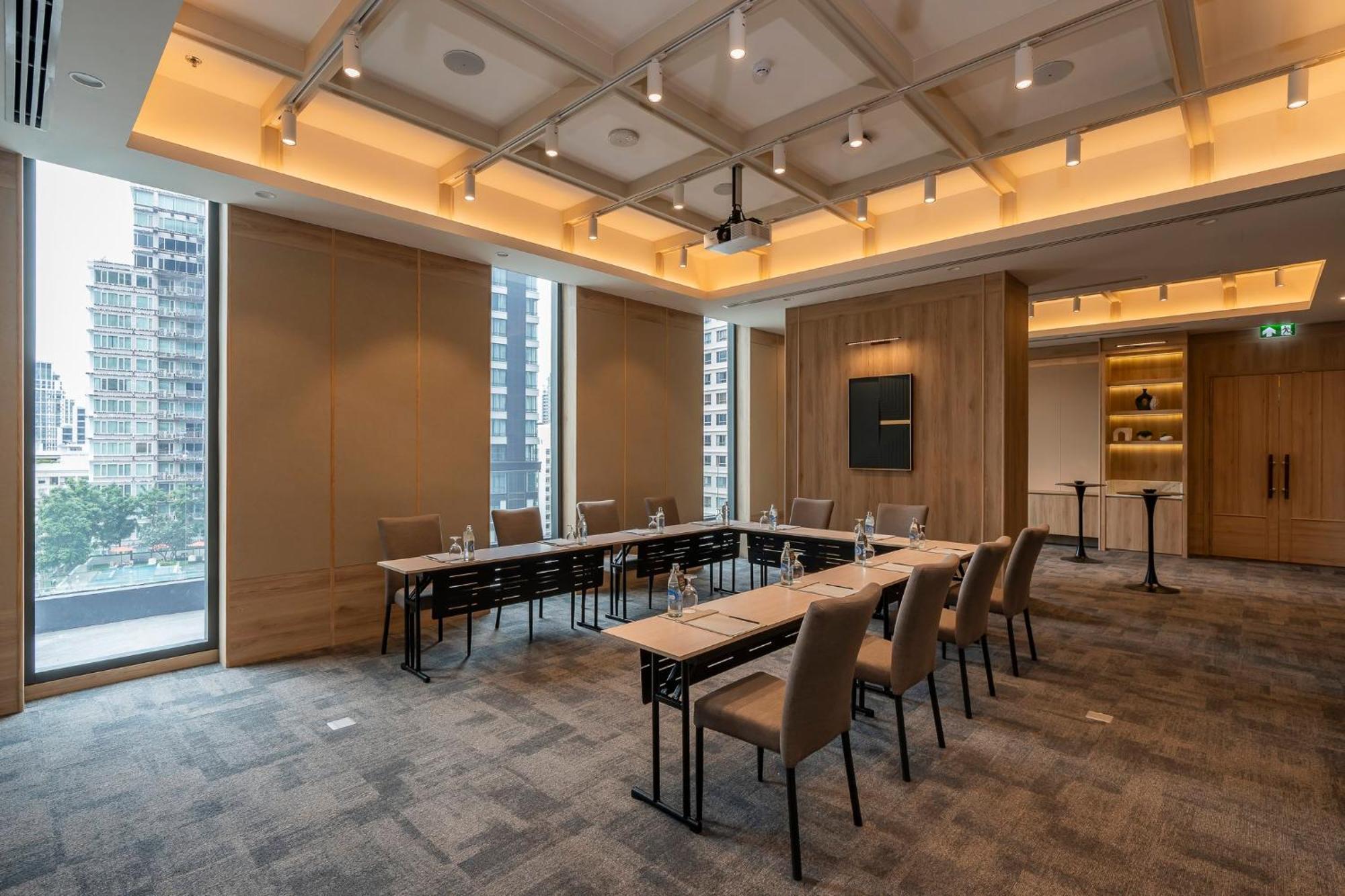Staybridge Suites Bangkok Sukhumvit By Ihg Exterior foto
