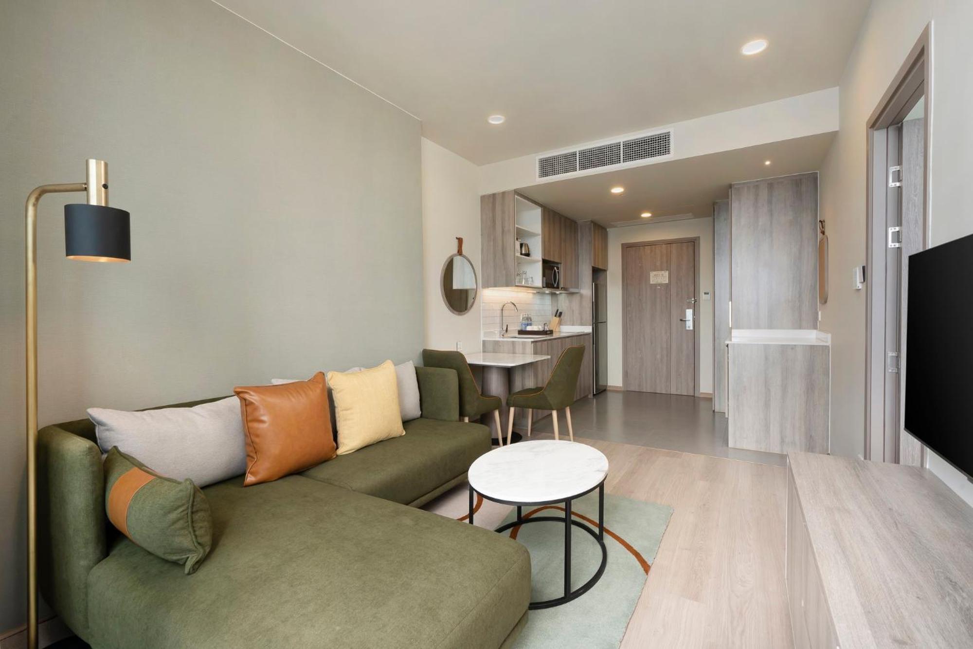 Staybridge Suites Bangkok Sukhumvit By Ihg Exterior foto